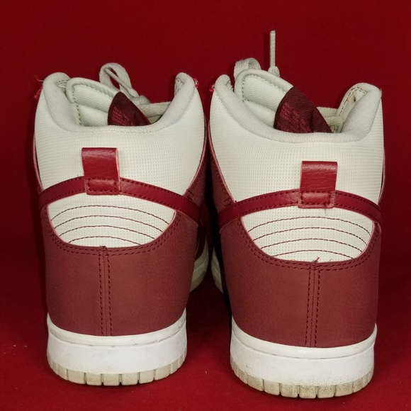 Size 8.5 - Picture 2 of 8